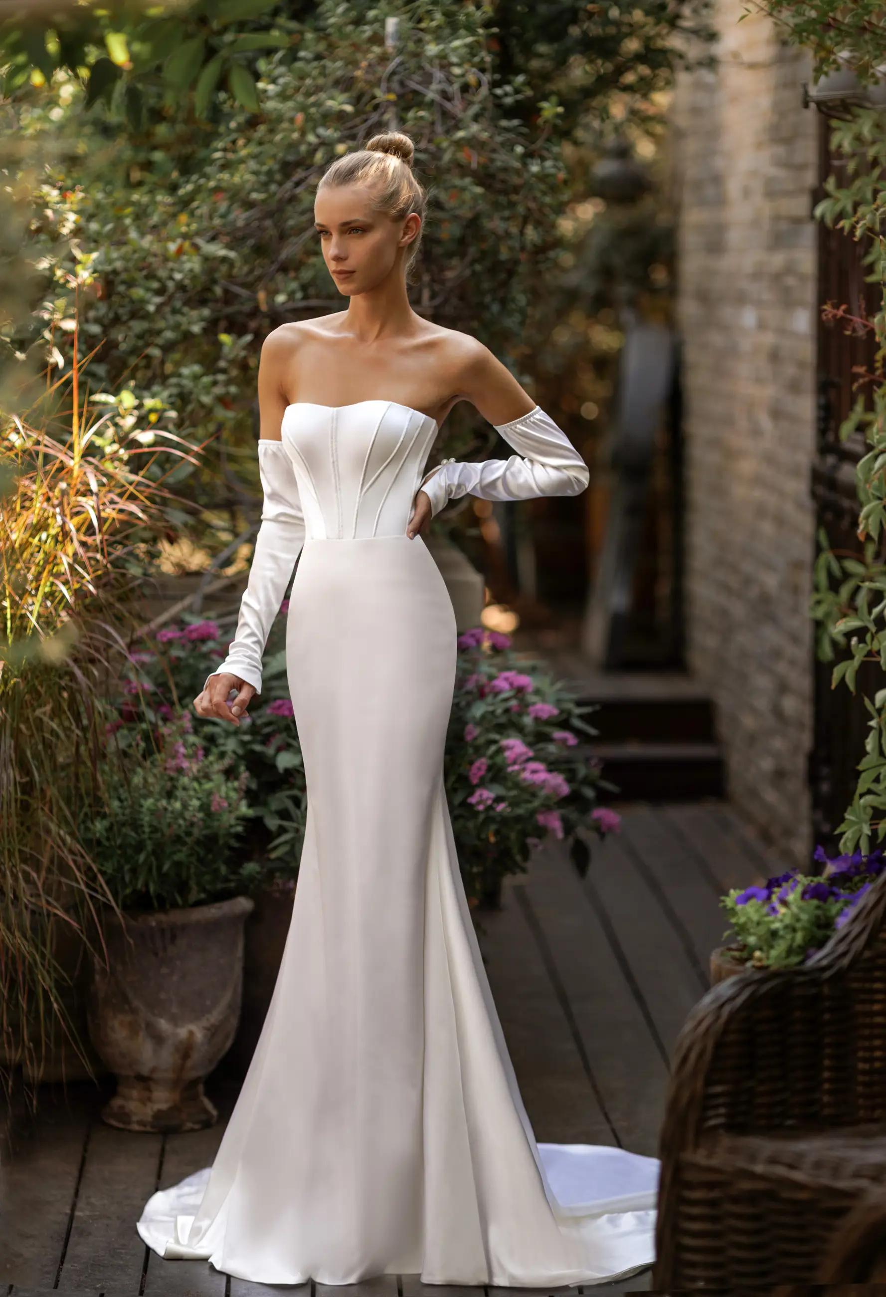 Amrany Ayala Bridal Emris Dress - Nouvelle Vogue Bridal
